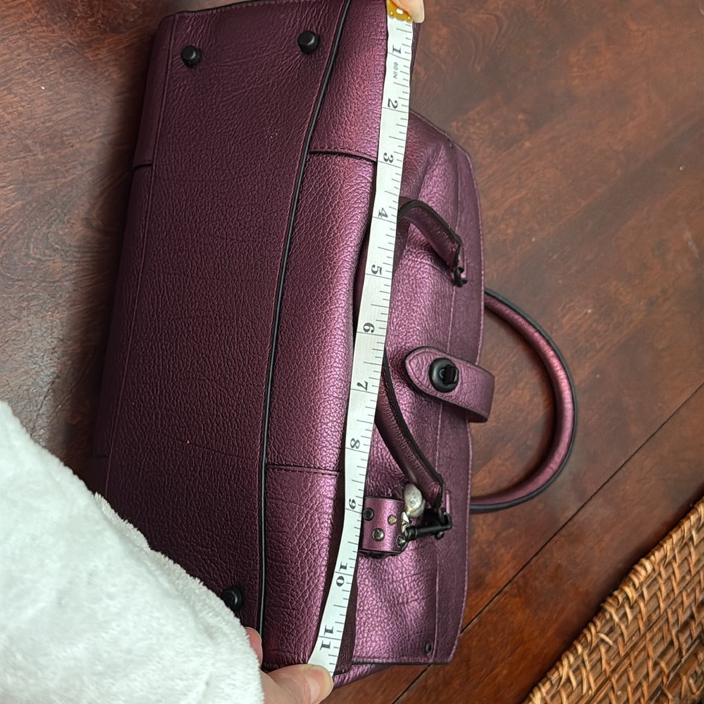 Coach Mercer bag with matching wallet and hanging charm. - Picture 9 of 12